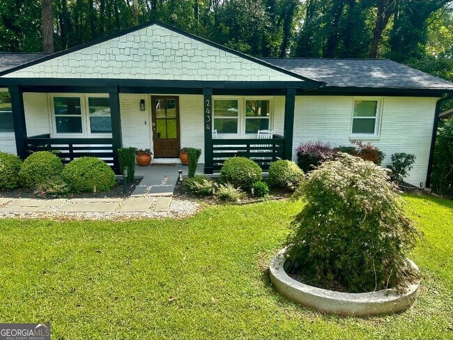 Photo - 2434 Rockcliff Rd SE House