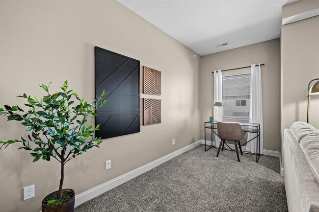 Foto del edificio - 8350 Cascade Ave