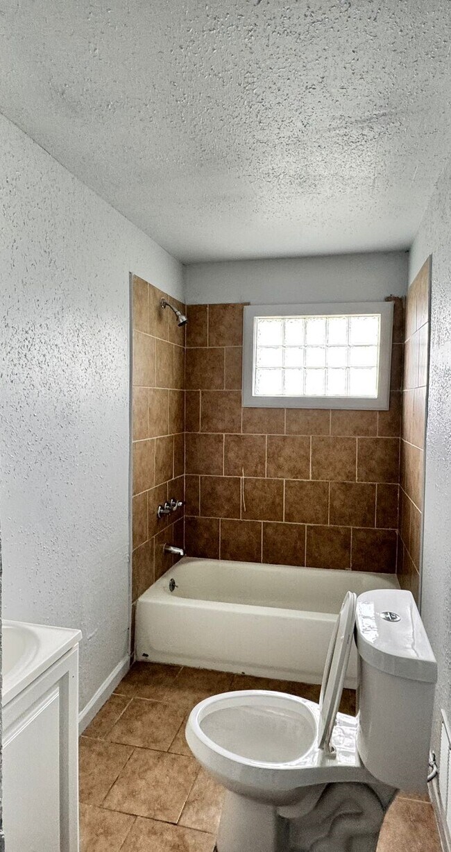 Foto del edificio - 7200 Edgeton St