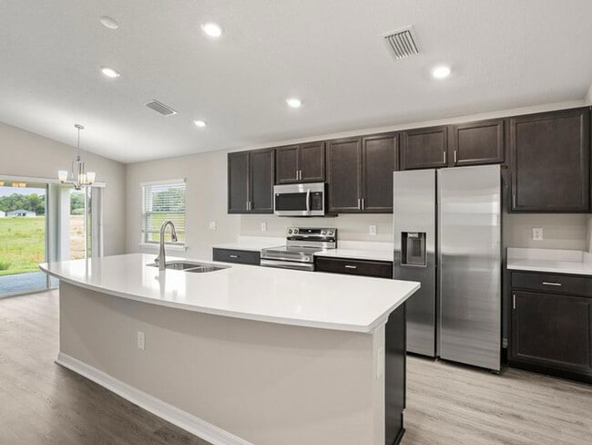 Building Photo - 5401 SE 129th Ln