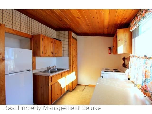 Building Photo - 30305 N Birchwood Dr
