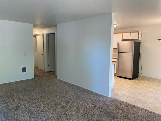 Building Photo - 8950 SE 79th Pl