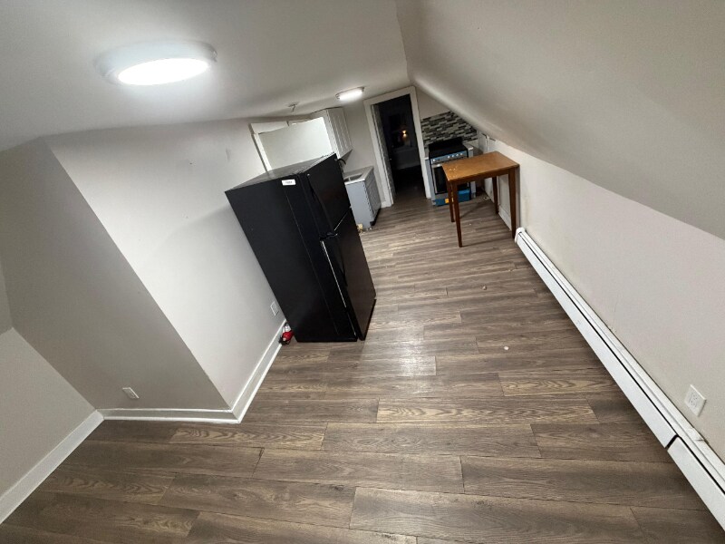 Building Photo - 12 Grain St