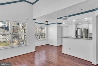 Building Photo - 14016 Vista Dr