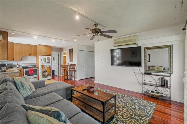 Building Photo - 1450 S Kihei Rd