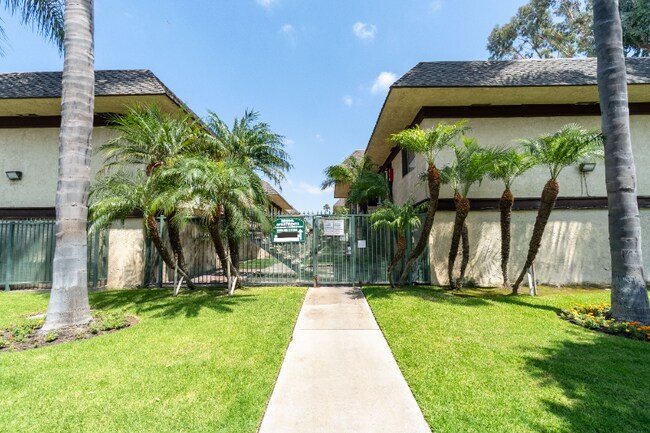 Foto del edificio - 3523 W Savanna St