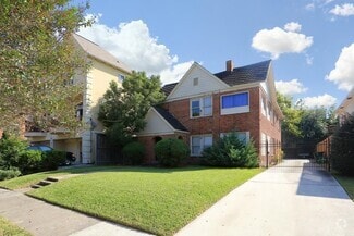 Building Photo - 5015 Jackson St