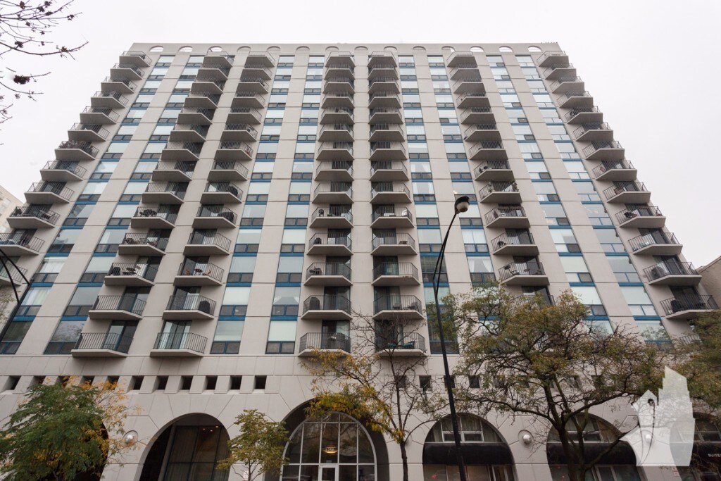 Foto principal - 1250 N LaSalle Dr