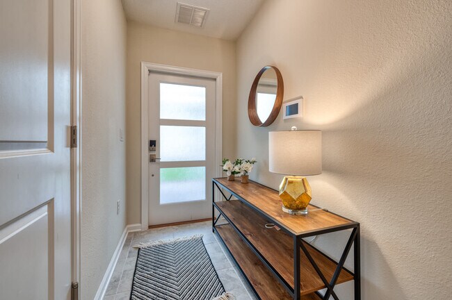 Foto del edificio - 723 Ocean Course Ave