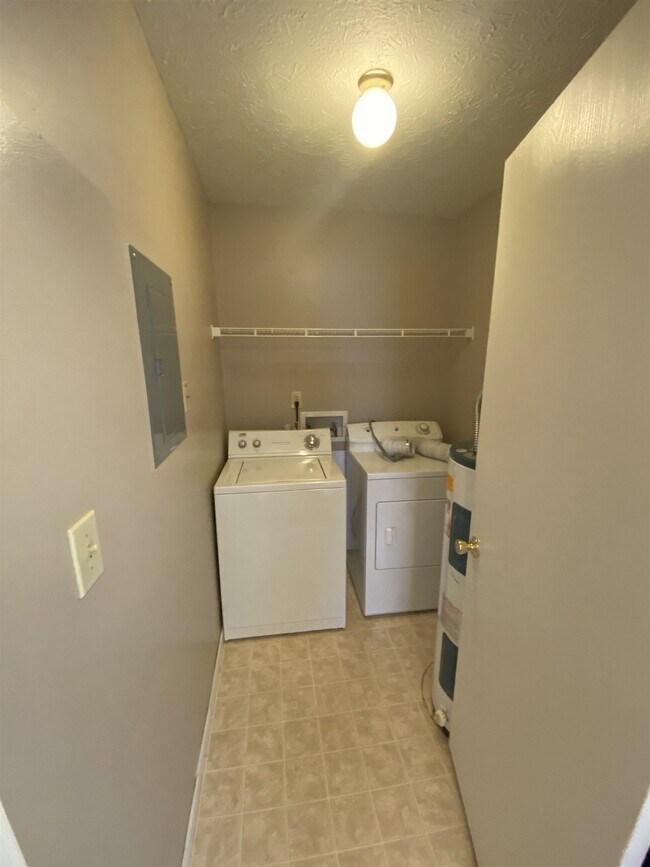Foto del edificio - 2848 Plaza Ln