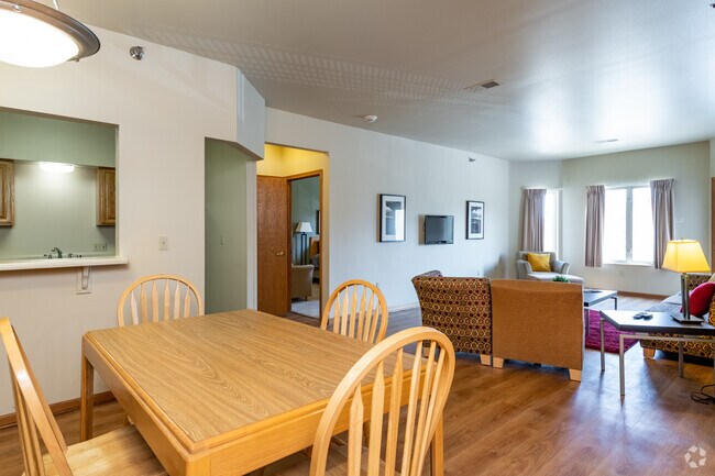 2HAB, 2BA - 1,300 ft² - River Trail Apartments