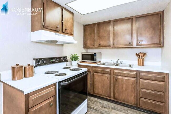 Foto del edificio - 905 S Ash Ave