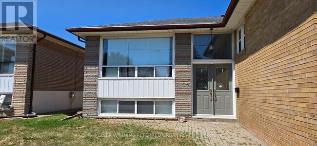 Building Photo - 166 Kennard Ave