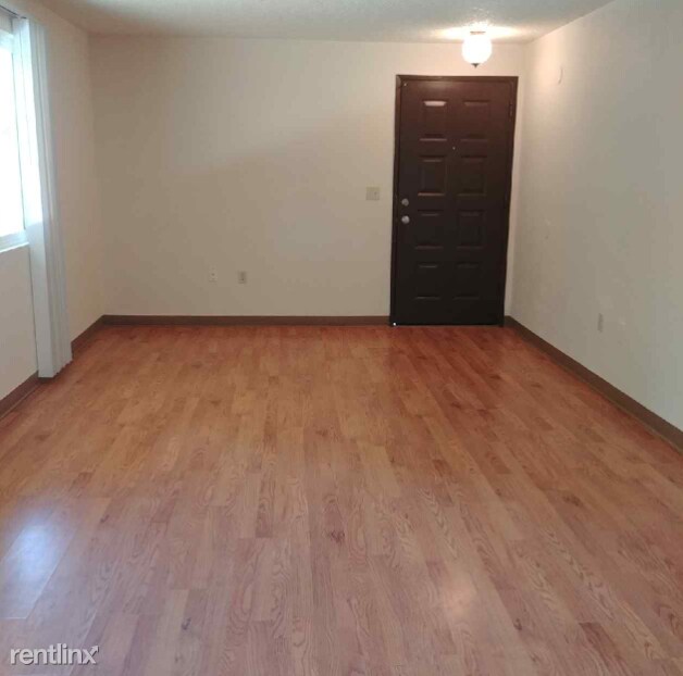 Building Photo - 626 N Tweedt St