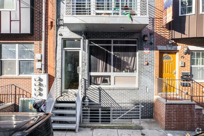 Entrance - 1946 N Gratz Street
