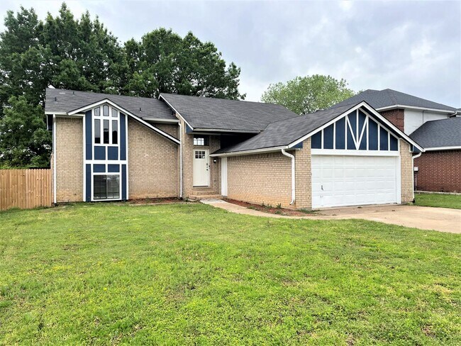 Foto del edificio - 7612 Jamie Renee Ln