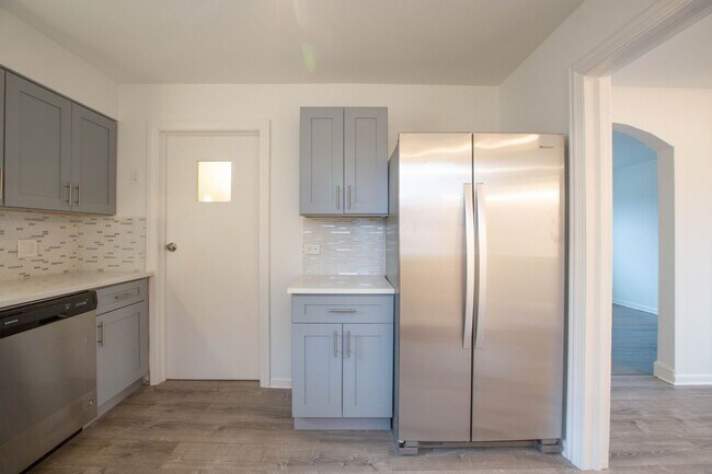 Foto del edificio - Charming 4BR House in Evergreen Park