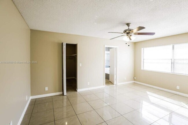 Foto del edificio - 7600 NW 88th Cir