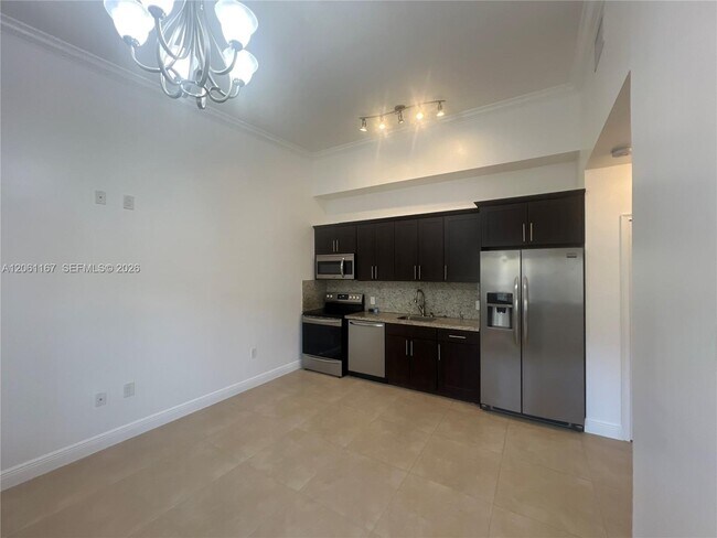 Foto del edificio - 2268 SW 8th St