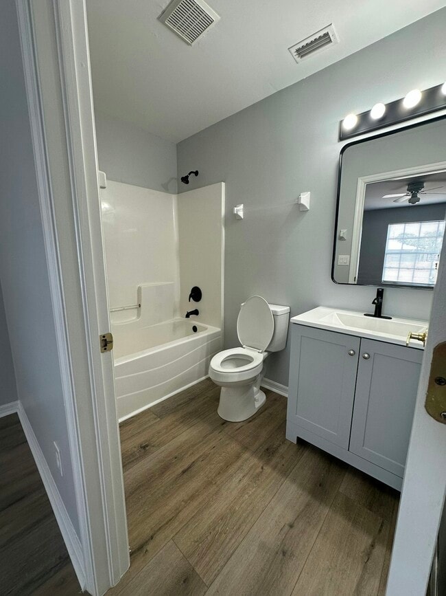 Foto del edificio - 2988 Lincoln Blvd