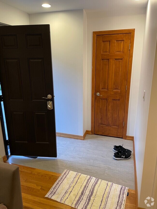 Mill Basin Apartments under 900 Brooklyn, NY 5 Rentals