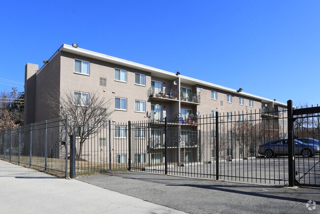 Foto del edificio - Magnolia Condominiums
