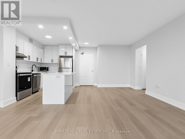 Photo du bâtiment - 140 Elm Ridge Dr