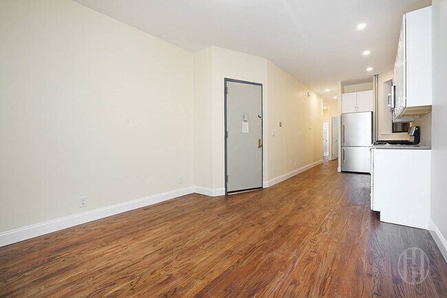 Foto del edificio - 504 E 118th St