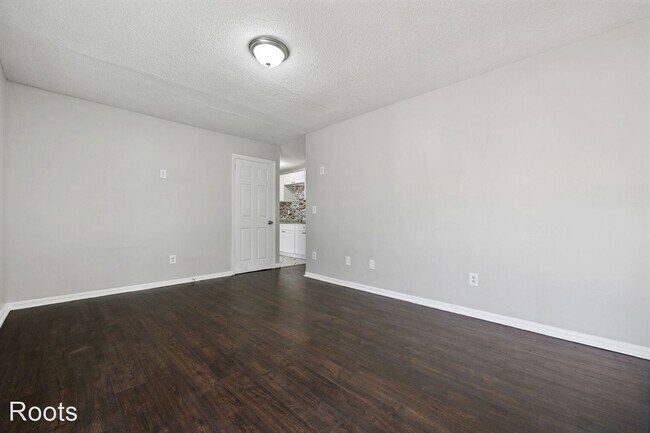 Foto del edificio - 3 br, 1 bath House - 2006 Akron Dr SE (Cit...