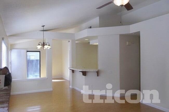 Building Photo - 1085 Quail Valley Run