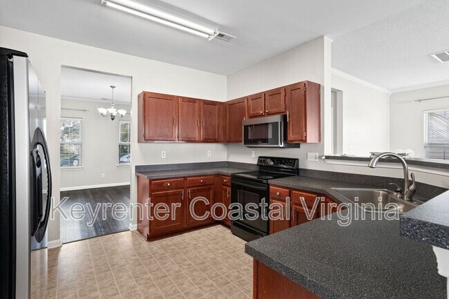 Foto del edificio - 3503 Sedgefield St