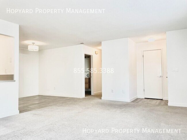 Foto del edificio - 5497 Lean Ave