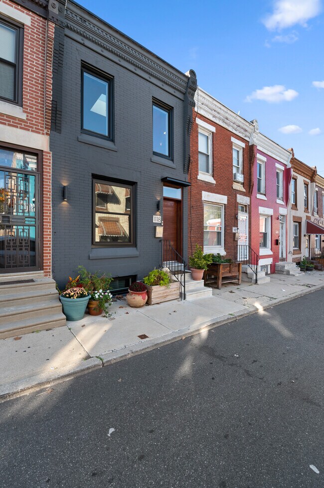 Building Photo - 1118 N Union St