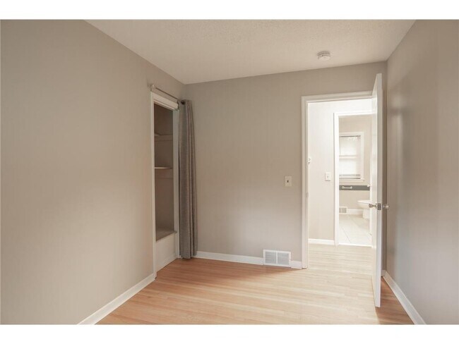 Foto del edificio - 5412 Maryland Ave N
