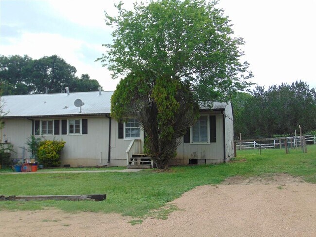 Building Photo - 101 Darden Hill Rd