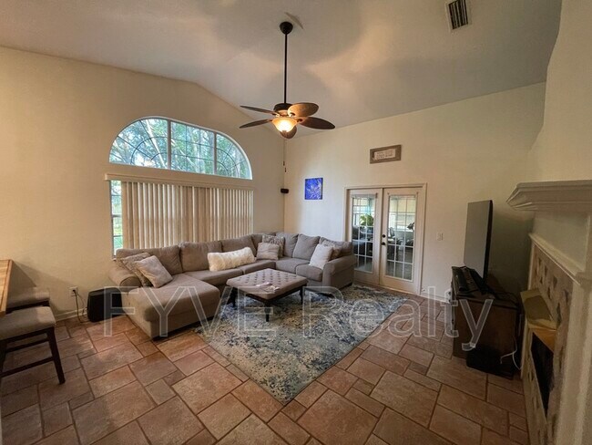 Foto del edificio - 6232 NW 34th Dr