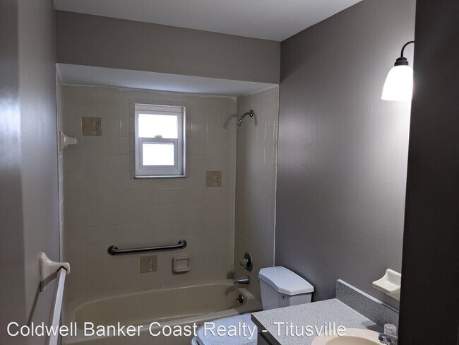 Foto del edificio - 2 br, 2 bath House - 152 E Towne PL