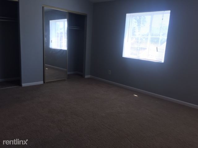 Building Photo - 3 br, 2.5 bath House - 529 Samuel Way