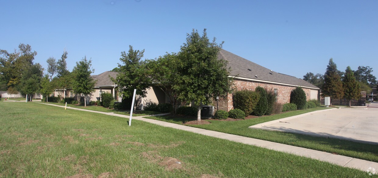 11510 Southfork Dr, Baton Rouge, LA 70816 Apartments in Baton Rouge