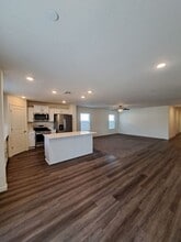 Building Photo - 519 San Angelo Ave