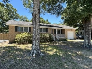 Building Photo - 1209 Julian Clark Rd