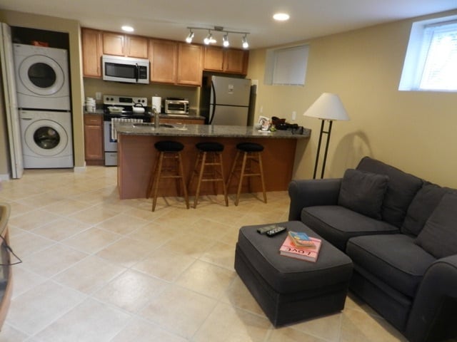 Building Photo - 6366 Verde Ct