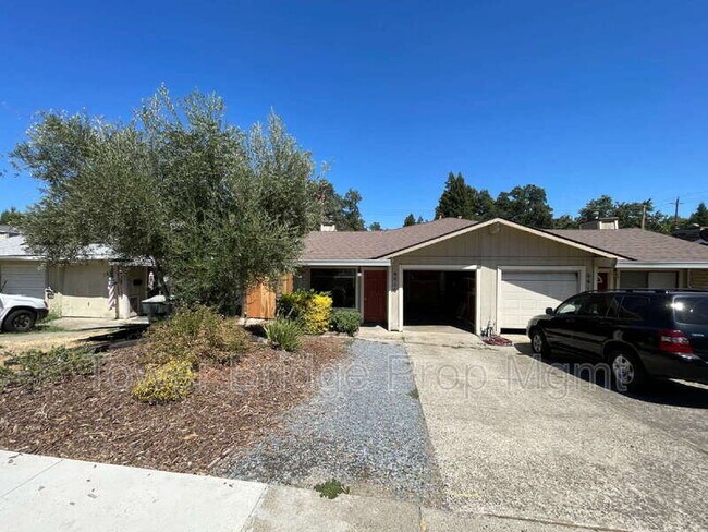 Building Photo - 6416 Miles Ln