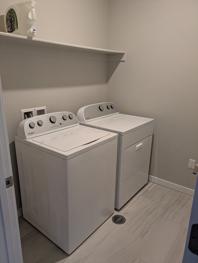 Foto del edificio - 9287 Twenty Mile Rd