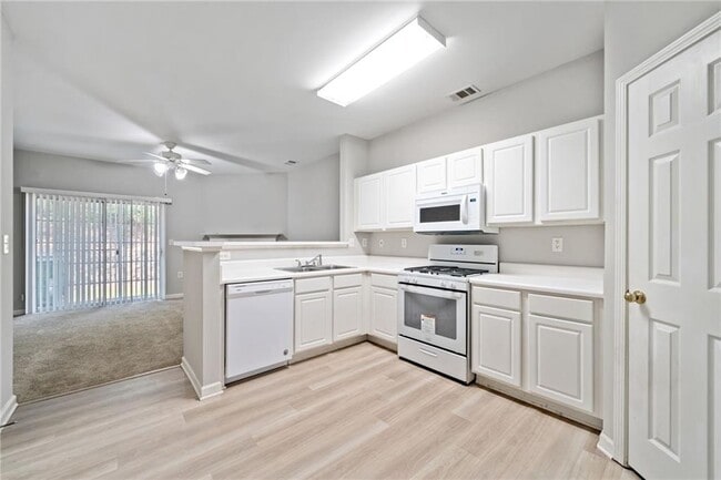 Building Photo - 3206 Hidden Cove Cir NW