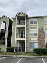 Building Photo - 2550 N Alafaya Trail