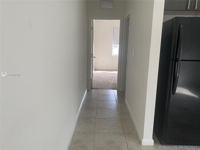 Building Photo - 27669 SW 133rd Ave