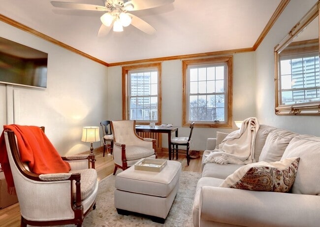 Building Photo - 1717 Cambridge St