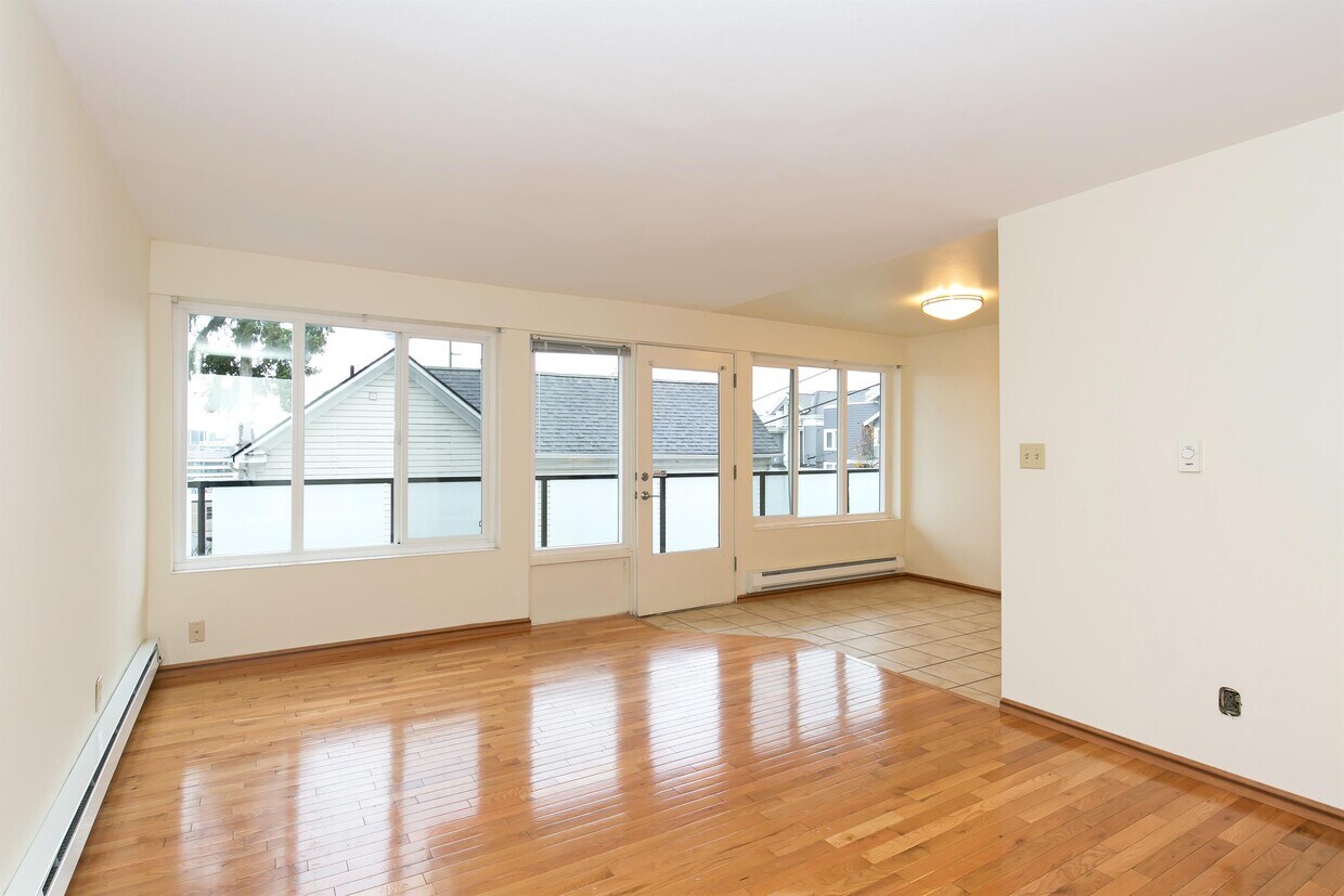 Foto principal - 1020 5th Ave N