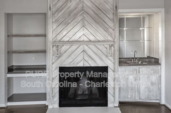 Foto del edificio - 8016 Thelen St